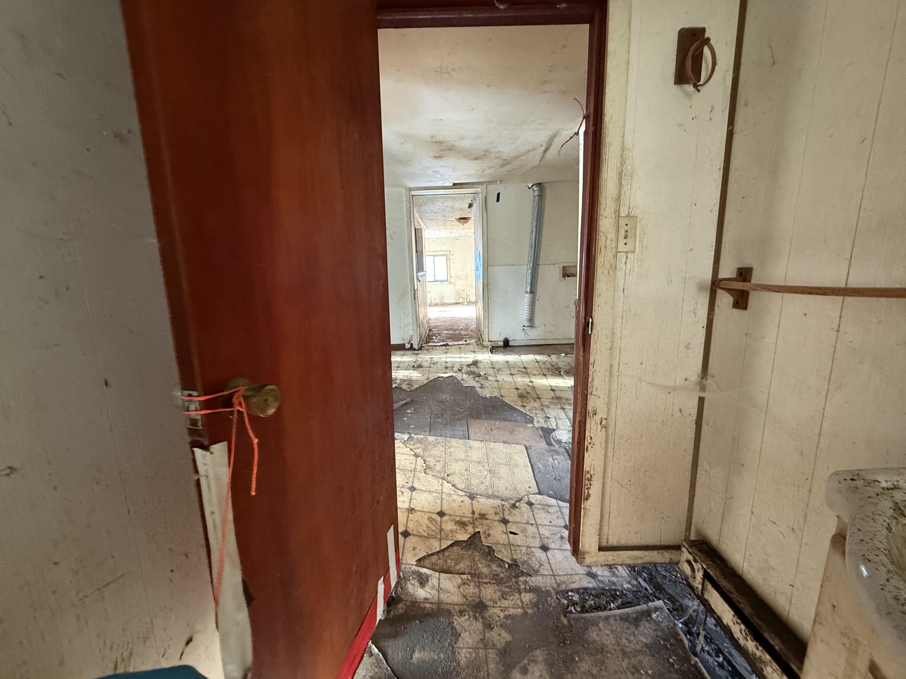 2051 Battle Creek Road Charlotte, MI 48813 - Photo 19 of 20 IMG_6162