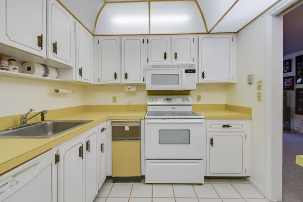 $339,000 | 300 North Hwy A1A, Unit 209A, Jupiter, FL 33477