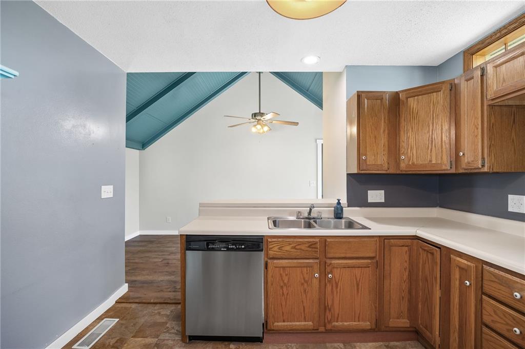 109 East Chestnut Street Hamilton, MO 64644 - Photo 13 of 37