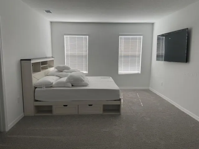 $2,850 | 3440 Ivy Holw Drive, Plant City, FL 33565