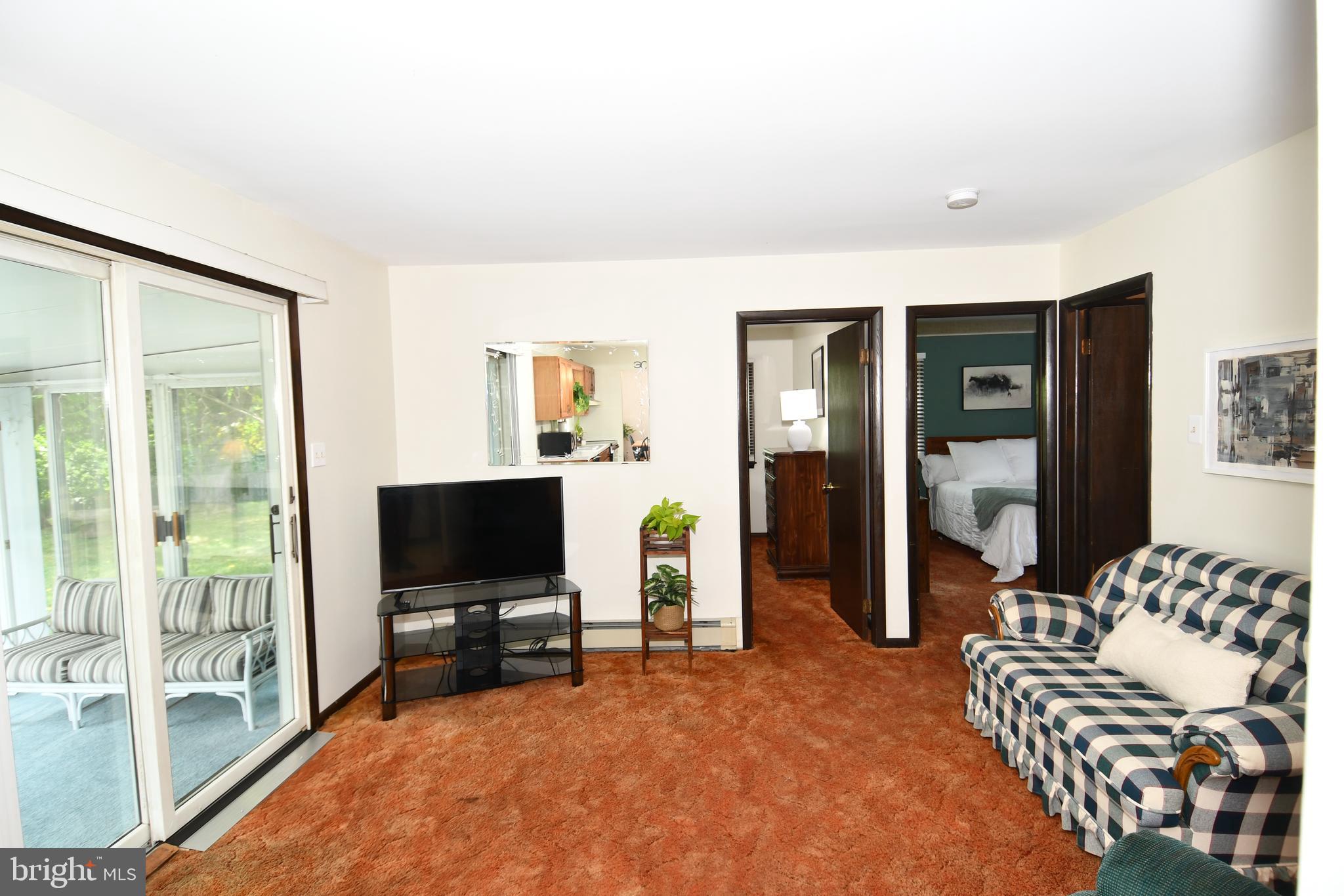1375 Hedding Jacksonville Road Columbus, NJ 08022 - Photo 3 of 28