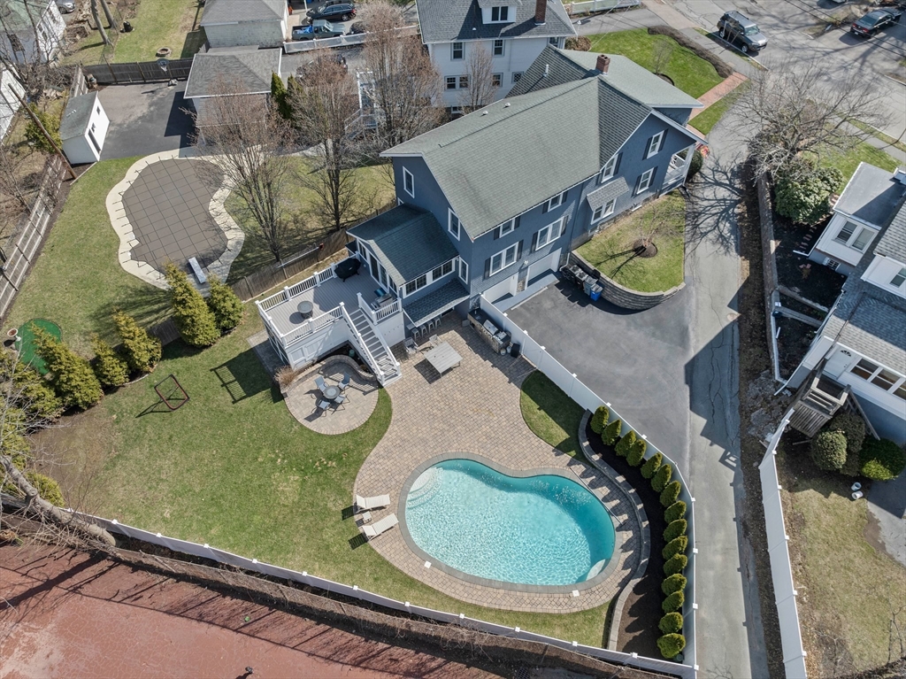 17 Glendale Road Quincy, MA 02169 - Photo 4 of 42 Gallery Image 4