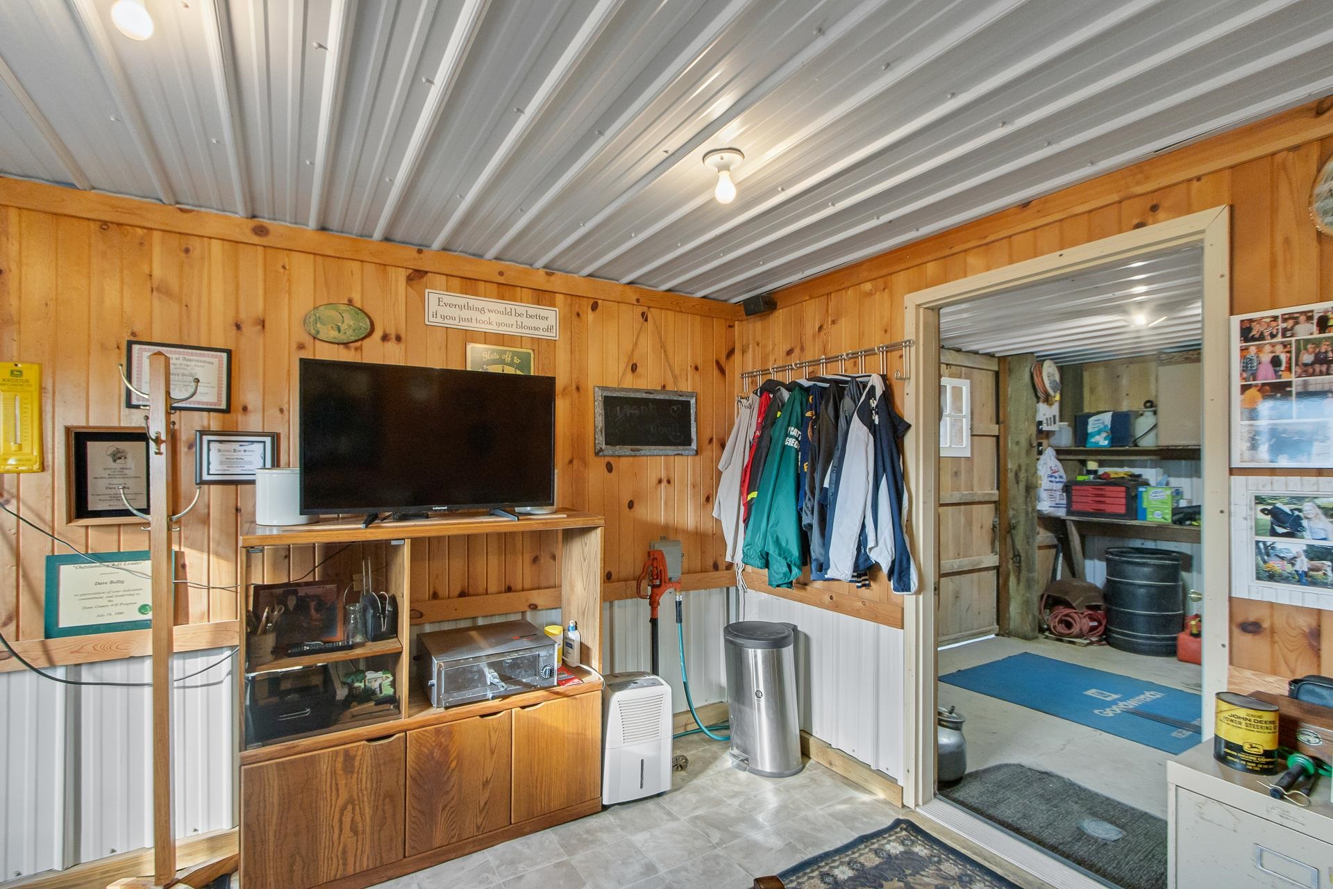 N9401 Hughes Road Belleville, WI 53508 - Photo 78 of 90 Gallery Image 78
