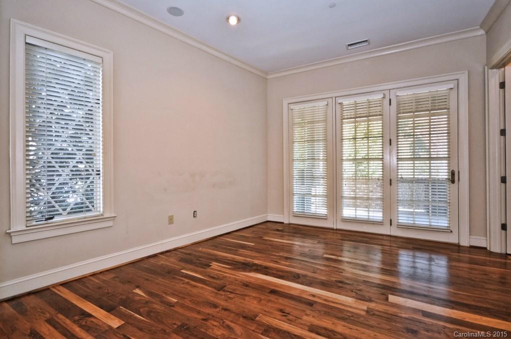 251 Queens Road, Unit 251 Charlotte, NC 28204 - Photo 14 of 22 Gallery Image 14
