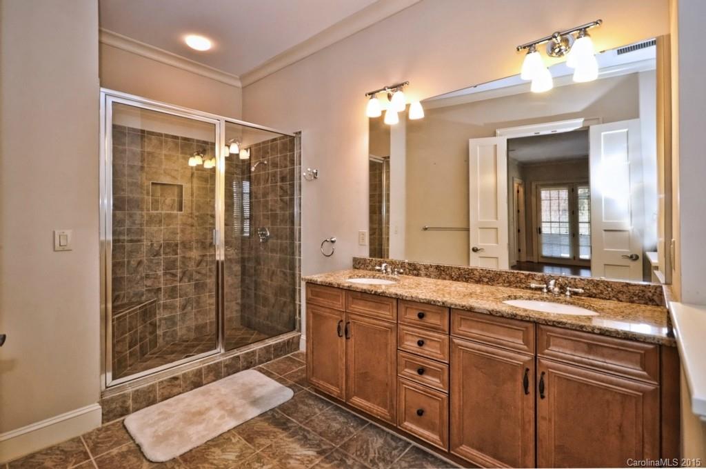 251 Queens Road, Unit 251 Charlotte, NC 28204 - Photo 17 of 22 Gallery Image 17