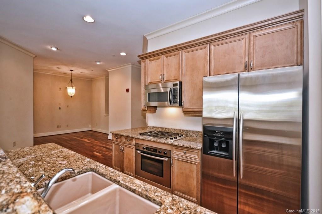 251 Queens Road, Unit 251 Charlotte, NC 28204 - Photo 9 of 22 Gallery Image 9