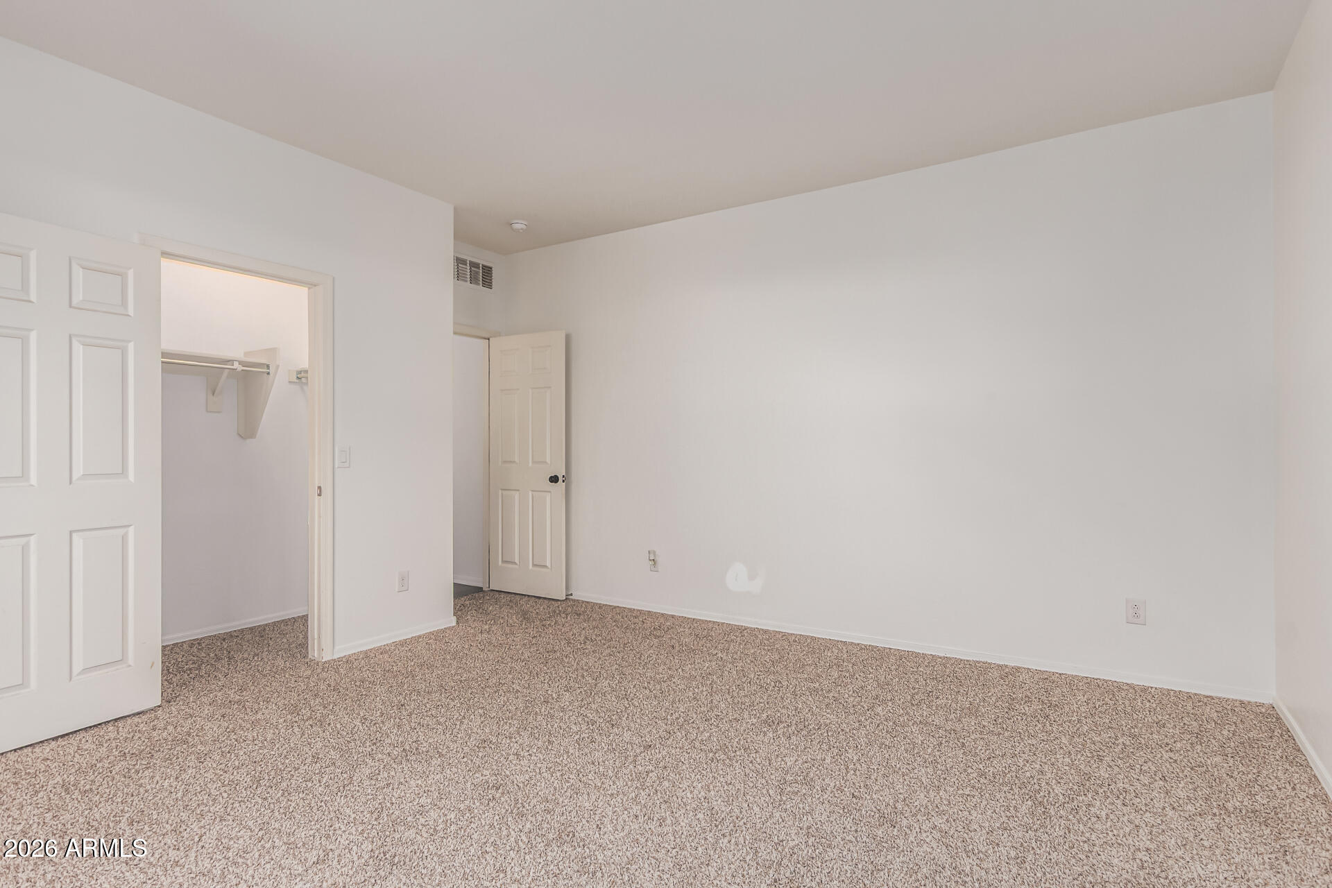 5446 Fulton Street Phoenix, AZ 85043 - Photo 20 of 42 a view of an empty room