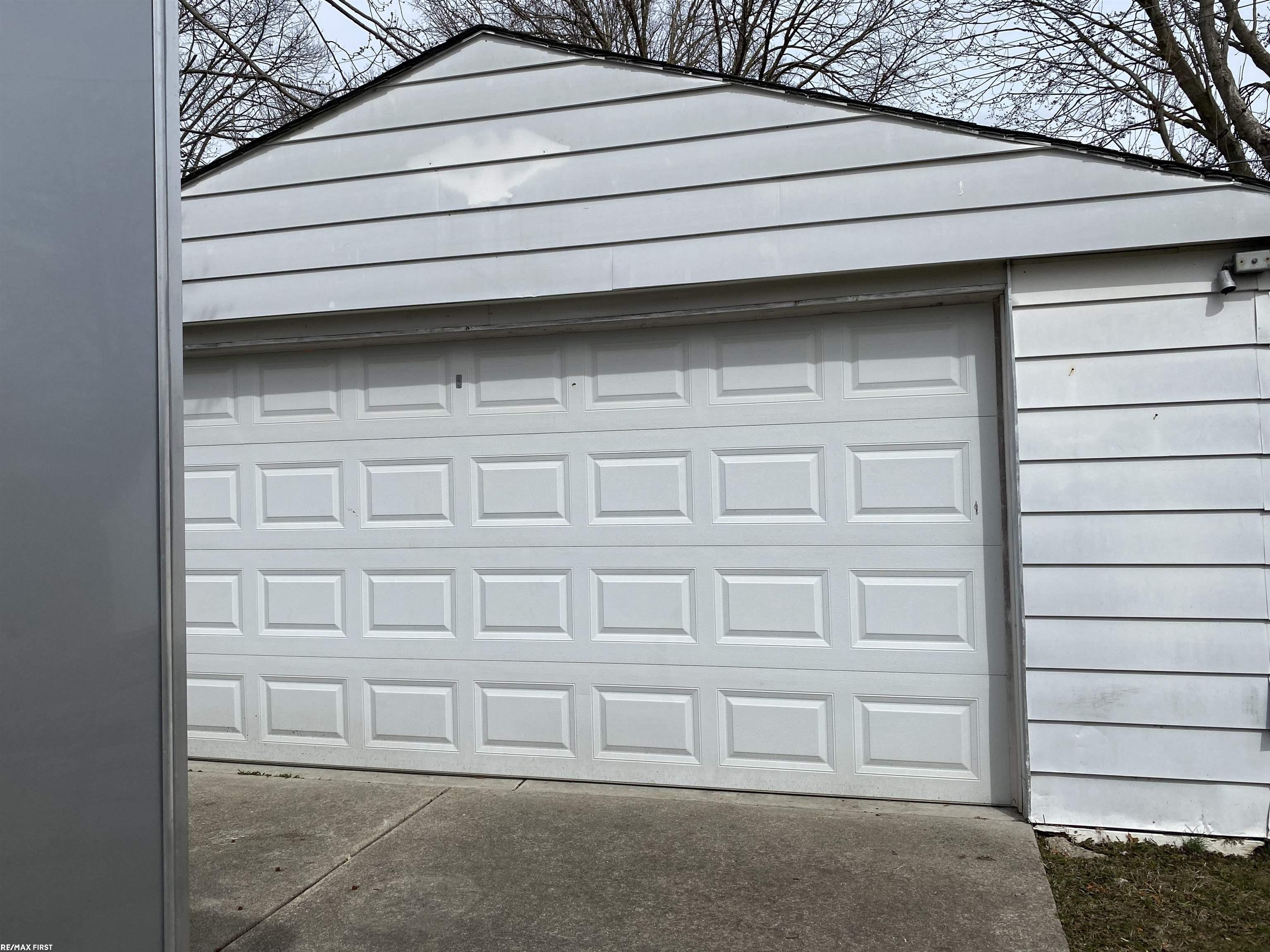 32047 Lakepoint Street Chesterfield, MI 48047 - Photo 23 of 26