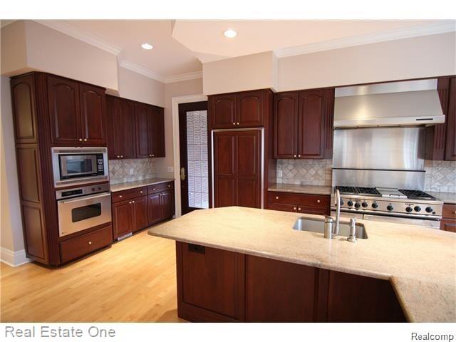 32400 Rock Ridge Lane Farmington Hills, MI 48334 - Photo 10 of 44