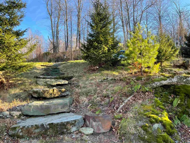 $330,000 | 136 Old Quarry Road, Fayston, VT 05673