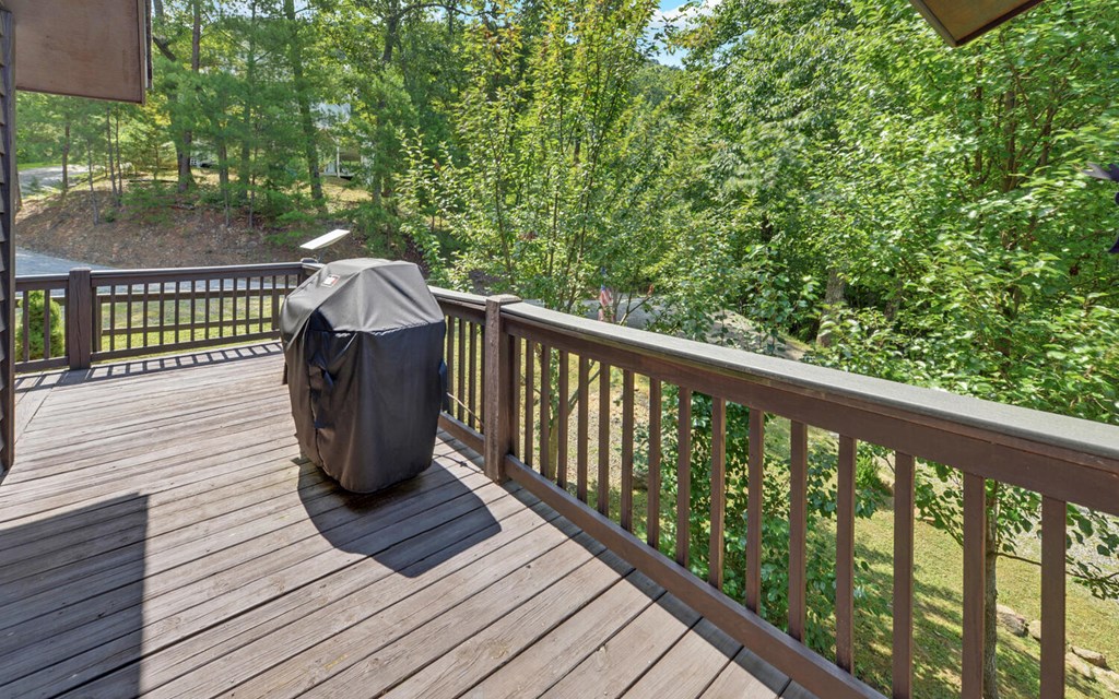 445 Tranquil Cove Road Murphy, NC 28906 - Photo 36 of 77 a view of balcony with wooden floor and outdoor space
