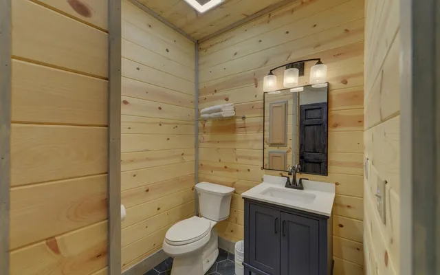 $539,000 | 445 Tranquil Cove Road, Murphy, NC 28906