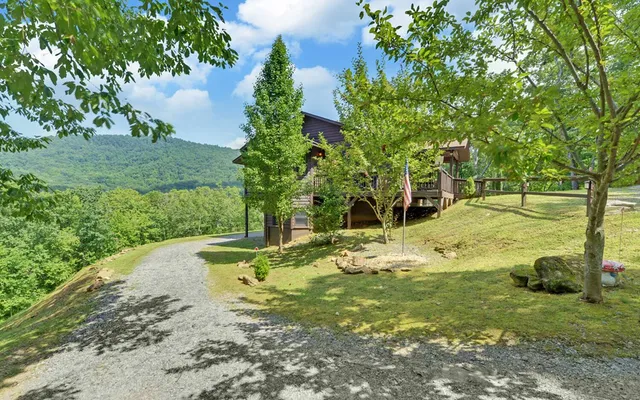 $539,000 | 445 Tranquil Cove Road, Murphy, NC 28906