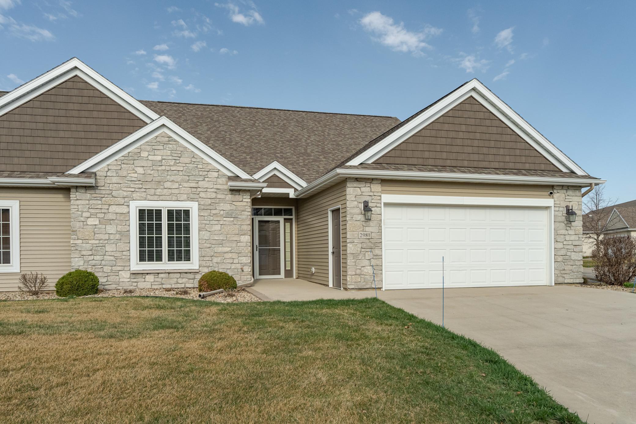 2981 Ivory Road Northeast Rochester, MN 55906 - Photo 2 of 30 Gallery Image 2