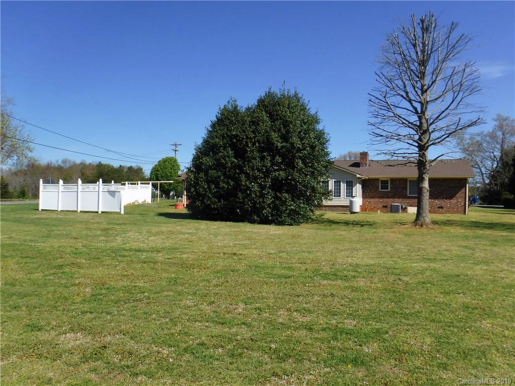 917 Shiloh Road Forest City, NC 28043 - Photo 3 of 48 Gallery Image 3