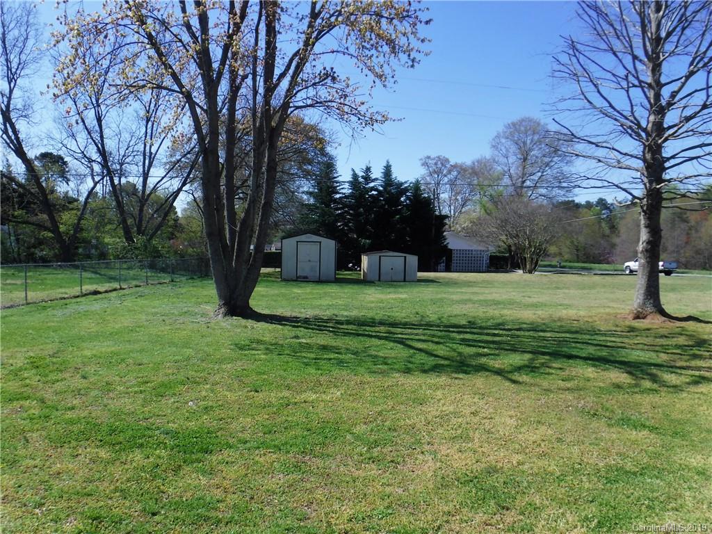 917 Shiloh Road Forest City, NC 28043 - Photo 4 of 48 Gallery Image 4