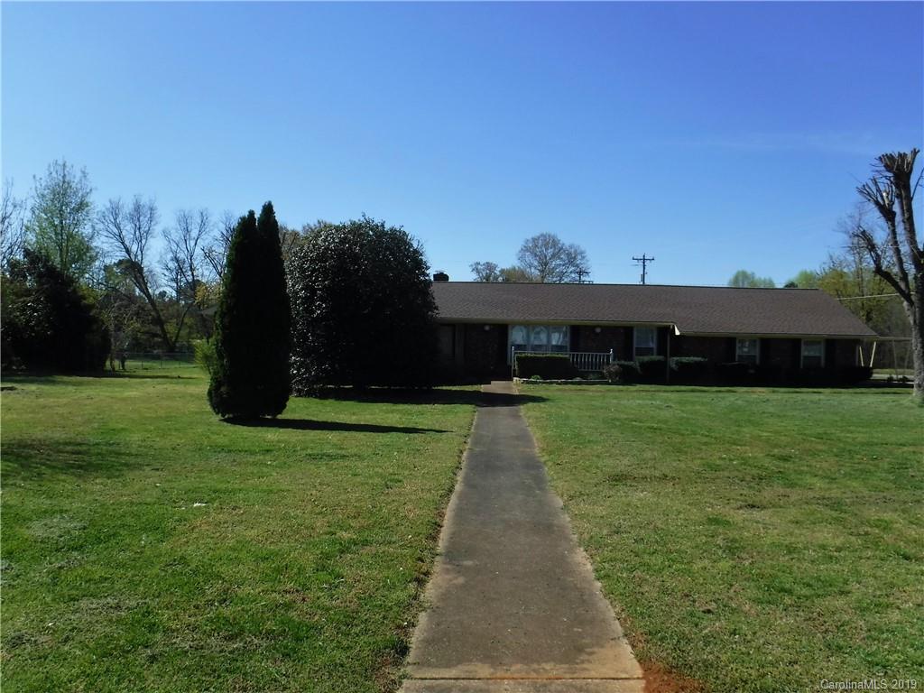 917 Shiloh Road Forest City, NC 28043 - Photo 5 of 48 Gallery Image 5