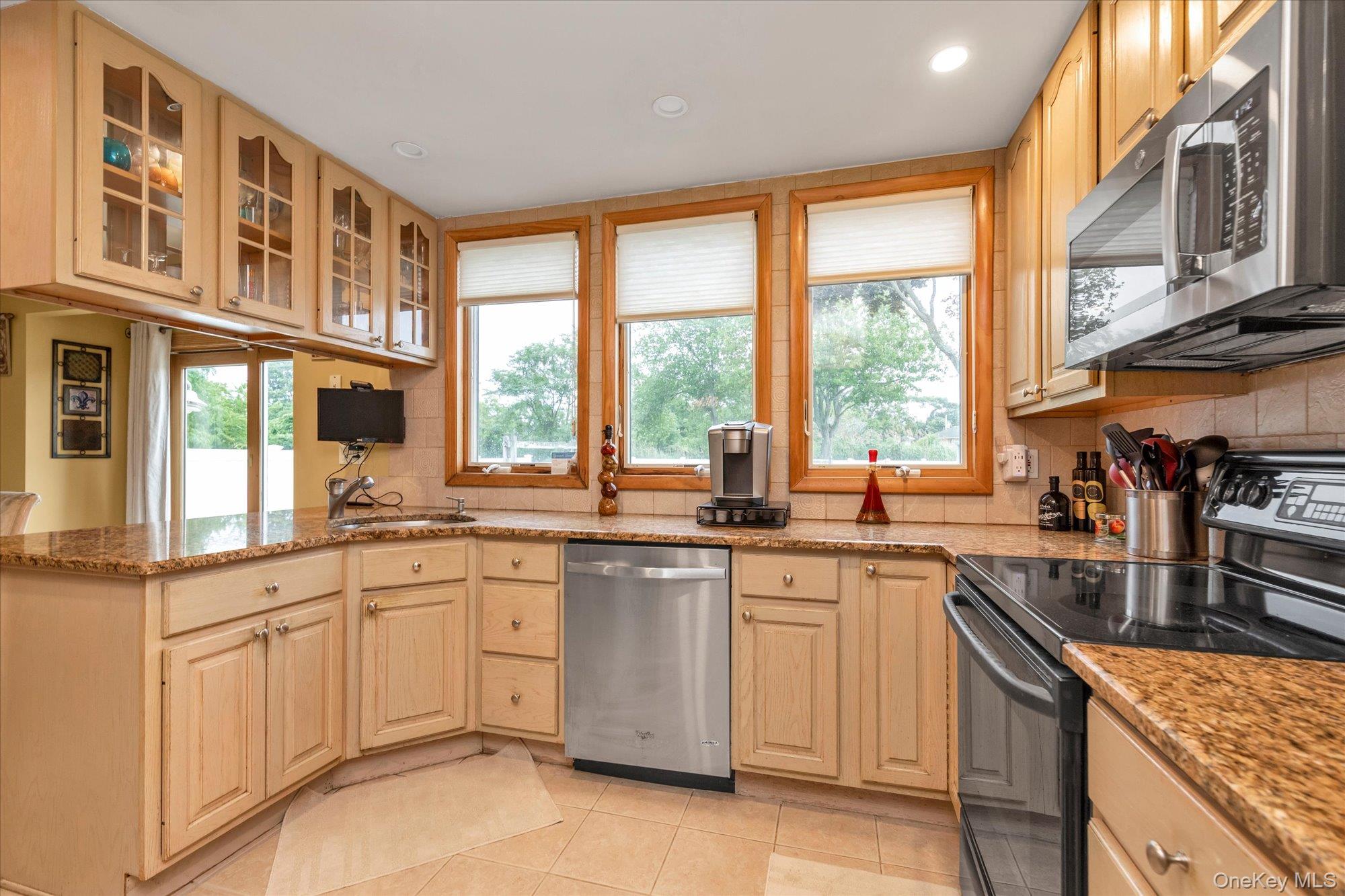2631 Fox Road Baldwin, NY 11510 - Photo 7 of 31