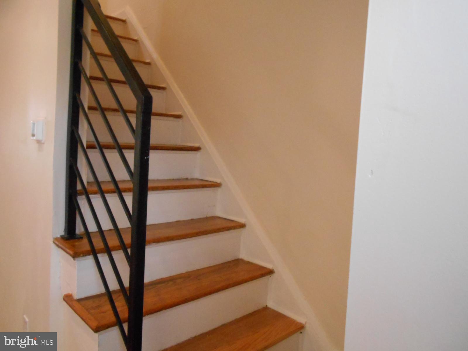 4129 Crest Heights Road Baltimore, MD 21215 - Photo 8 of 20