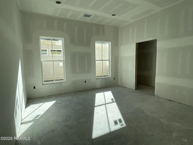 $385,933 | 425 Bozeman Trail, Scott, LA 70583