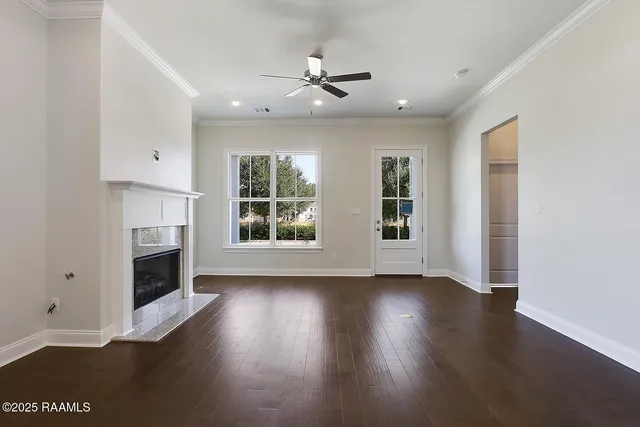 $385,933 | 425 Bozeman Trail, Scott, LA 70583