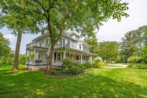 $925,000 | 1418 Western Avenue, Flossmoor, IL 60422