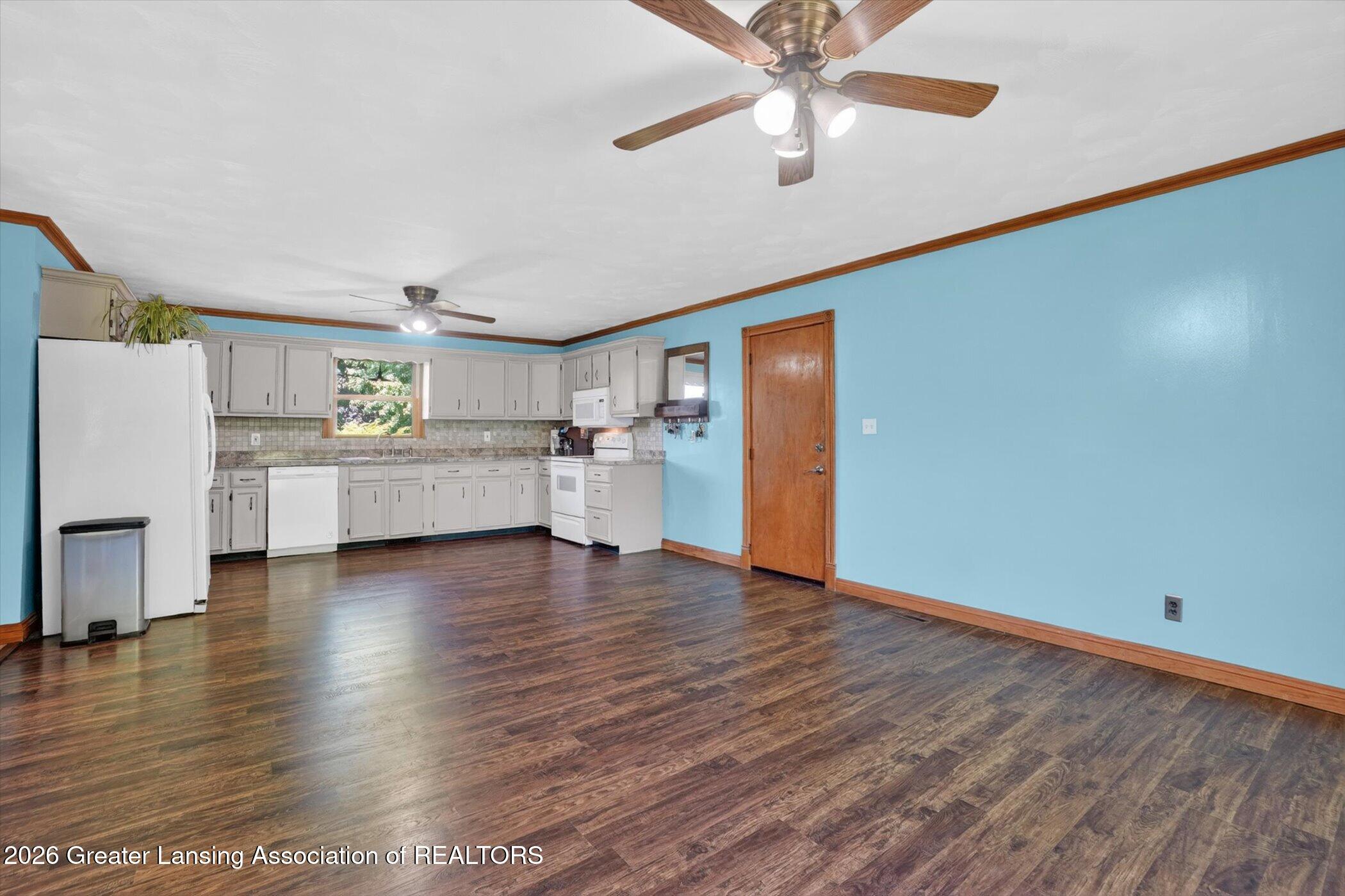 2141 North Meridian Road Ovid, MI 48866 - Photo 4 of 34 07-2141-N-Meridian-WindowStill-Photograp