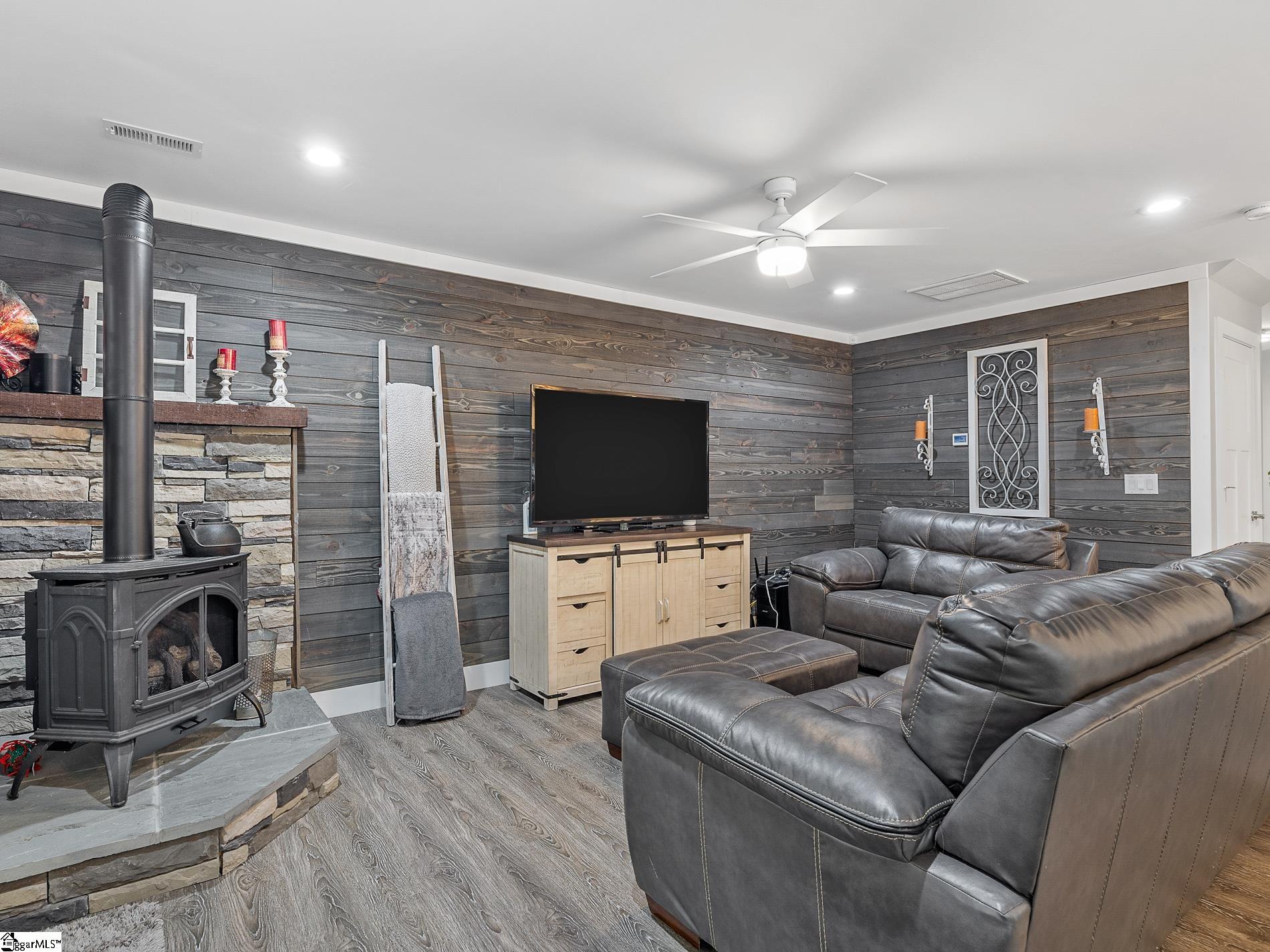 517 Treasure Cove Inman, SC 29349 - Photo 7 of 36