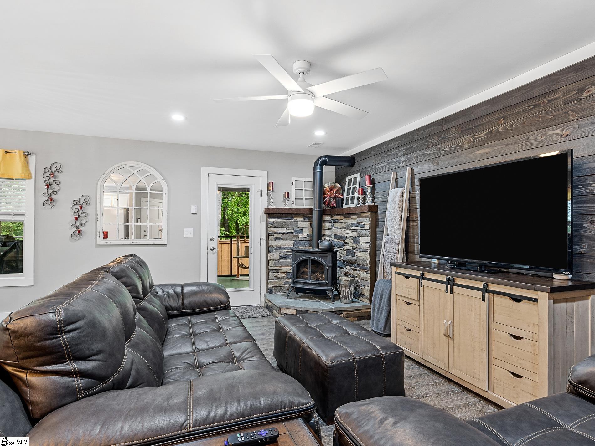 517 Treasure Cove Inman, SC 29349 - Photo 9 of 36