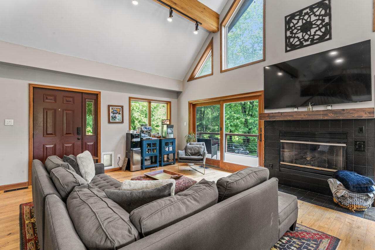 8312 Whitmore Lake Road Brighton, MI 48116 - Photo 8 of 45 8312 Whitmore Lake Rd.-38