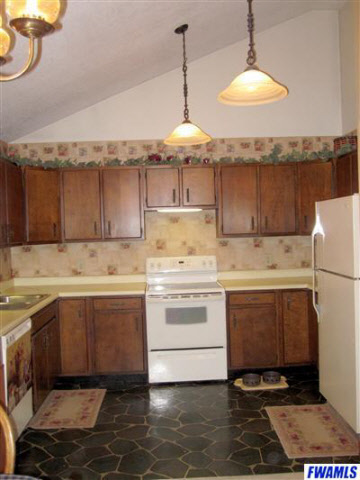 8109 North County Line Road West Churubusco, IN 46723 - Photo 4 of 12 Gallery Image 4