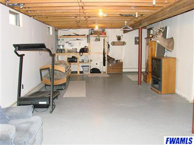 8109 North County Line Road West Churubusco, IN 46723 - Photo 9 of 12 Gallery Image 9
