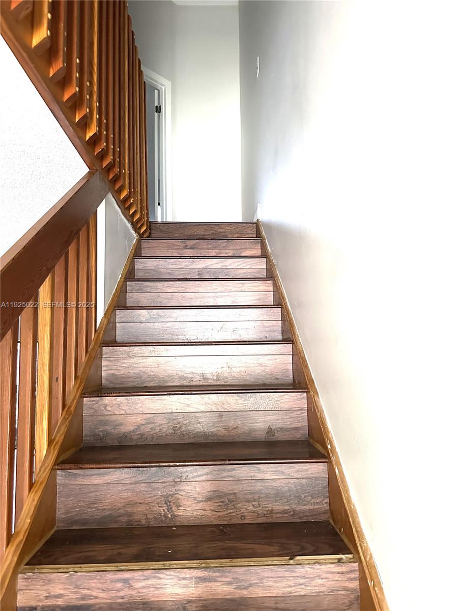 4220 Southwest 71st Terrace Davie, FL 33314 - Photo 8 of 16 a view of entryway