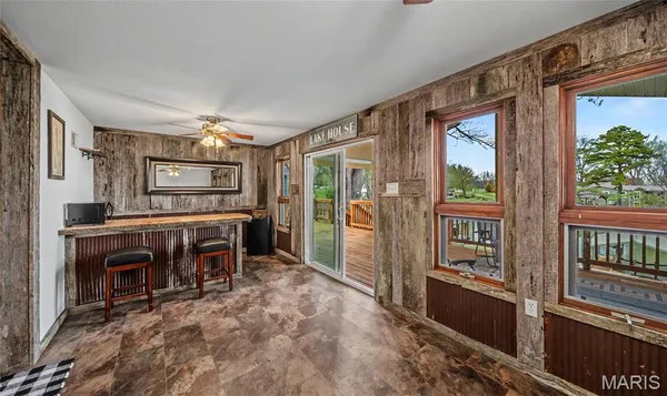$490,000 | 1642 Lakeshore Drive, Cuba, MO 65453