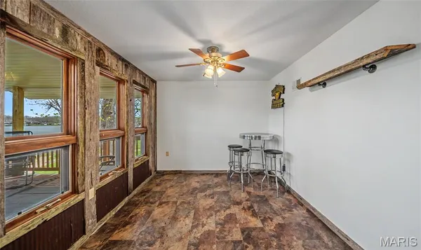 $490,000 | 1642 Lakeshore Drive, Cuba, MO 65453