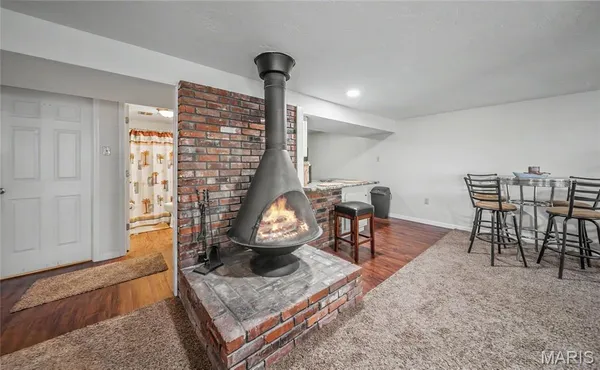 $490,000 | 1642 Lakeshore Drive, Cuba, MO 65453