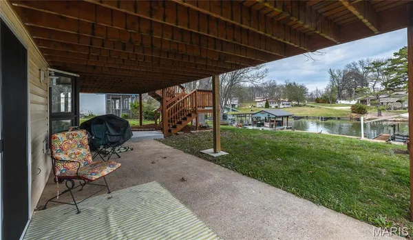 $490,000 | 1642 Lakeshore Drive, Cuba, MO 65453
