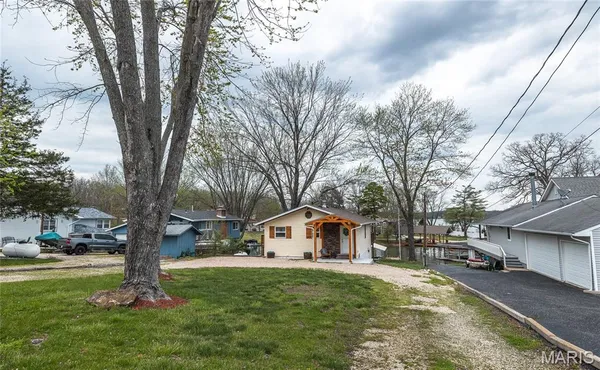 $490,000 | 1642 Lakeshore Drive, Cuba, MO 65453