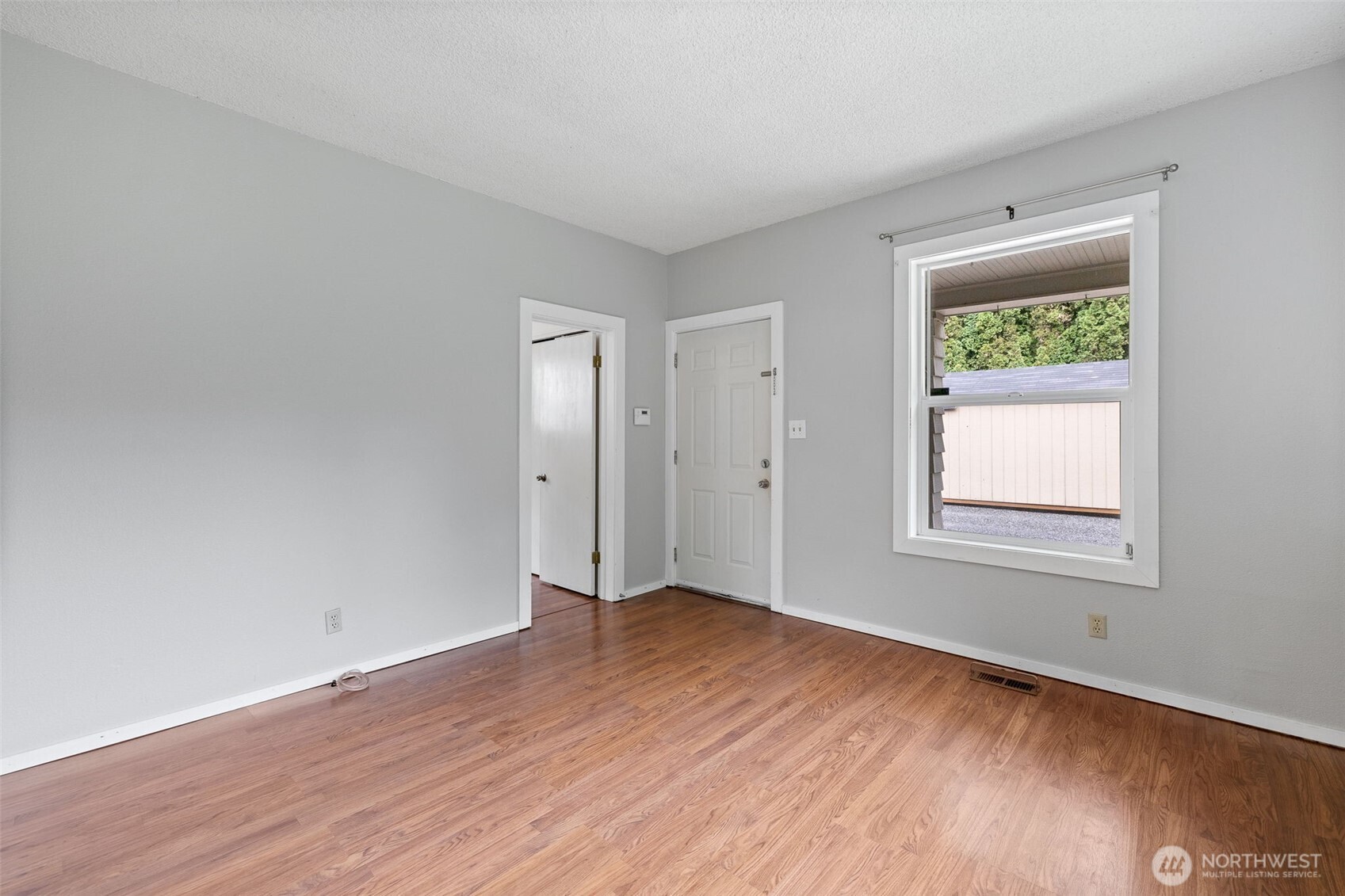9425 Carnation-Duvall Road Northeast Carnation, WA 98014 - Photo 4 of 7 Gallery Image 4
