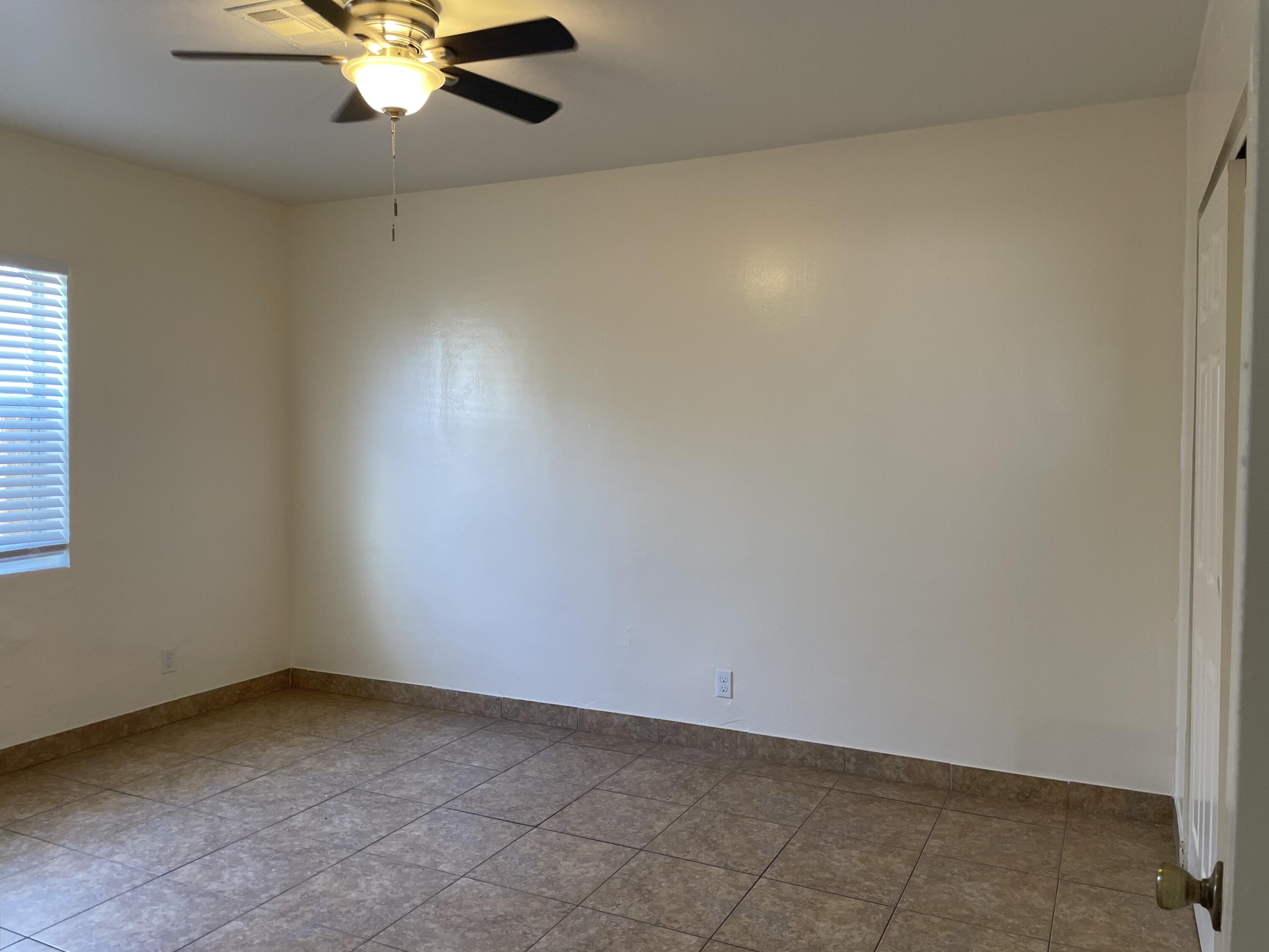 166 West 25th Street Riviera Beach, FL 33404 - Photo 6 of 14 IMG_5469