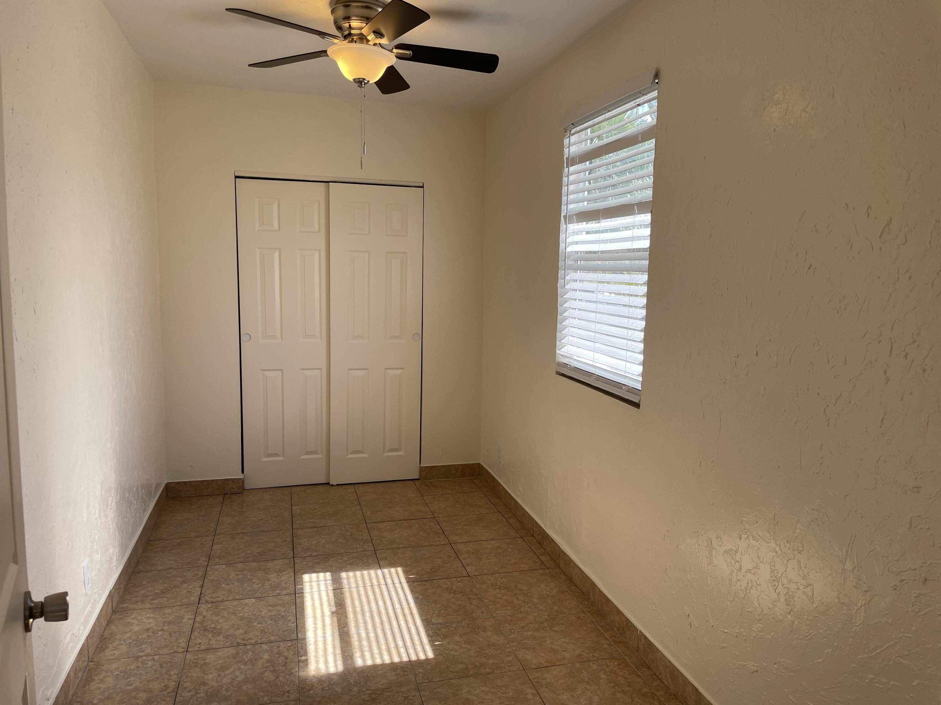 166 West 25th Street Riviera Beach, FL 33404 - Photo 10 of 14 IMG_5459