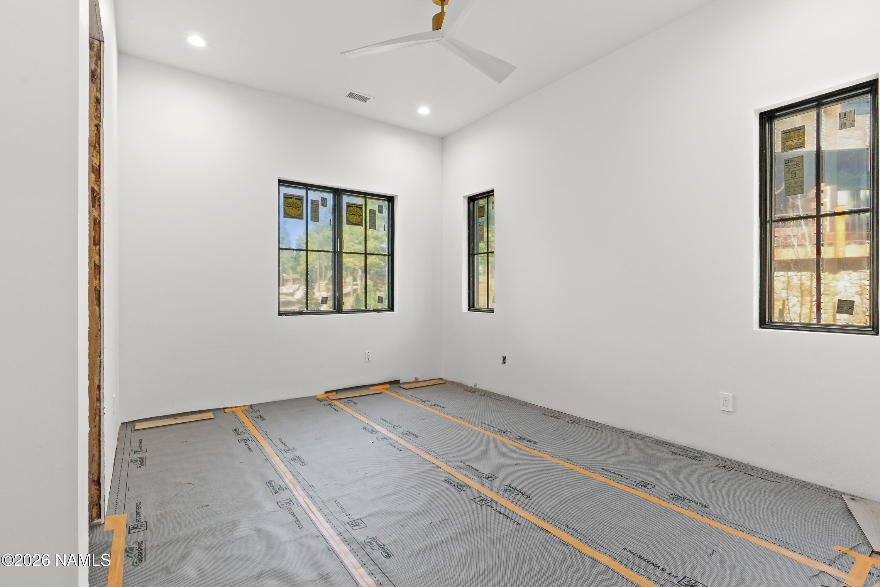 3440 South Pimlico Flagstaff, AZ 86005 - Photo 16 of 18 an empty room with windows