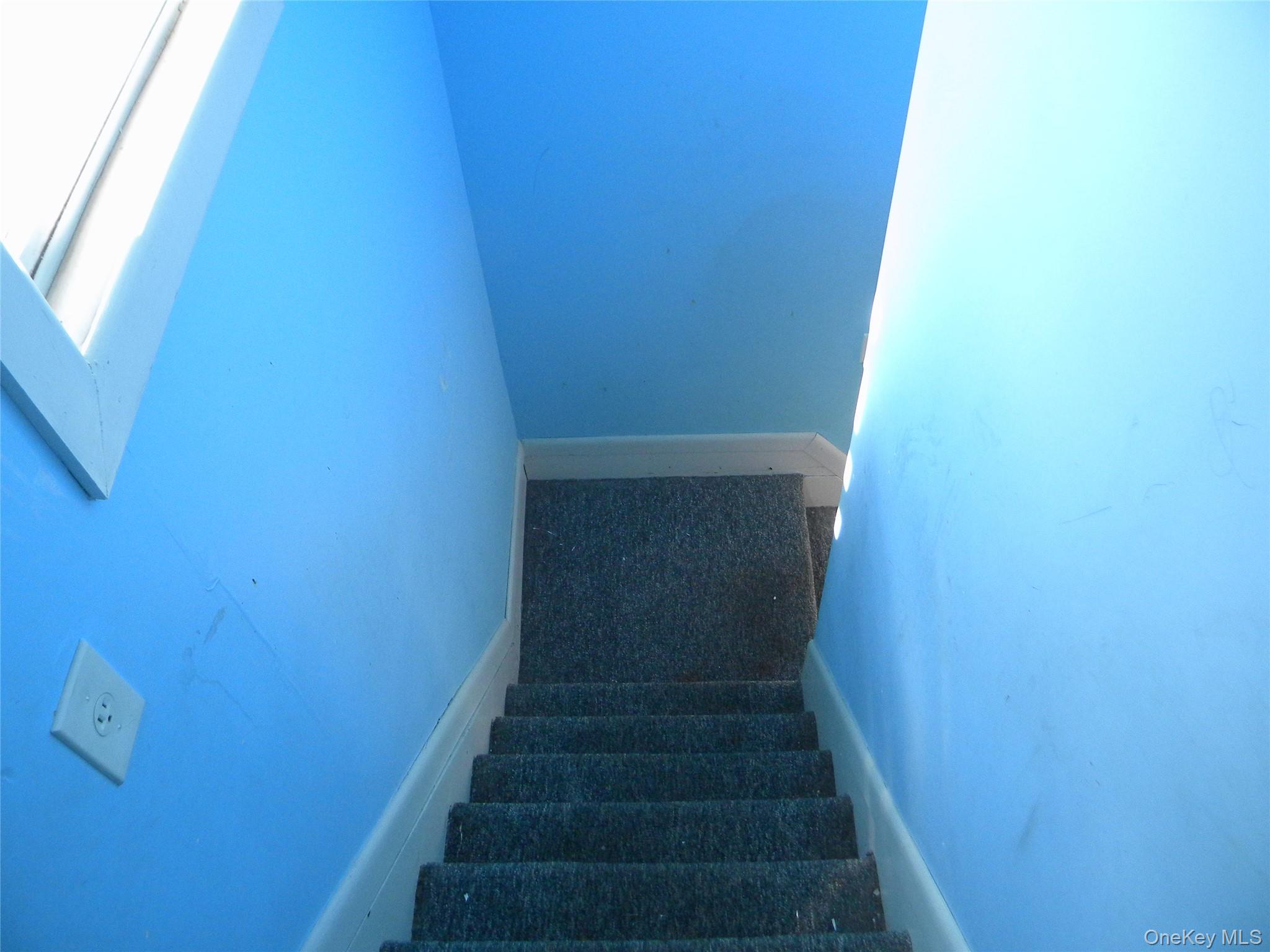 241-26 86th Road Queens, NY 11426 - Photo 21 of 38 a view of entryway