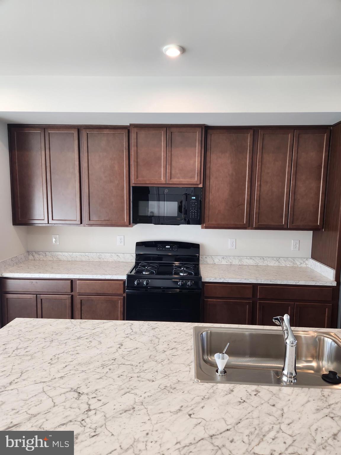 30 Sage Way Mount Laurel, NJ 08054 - Photo 4 of 25