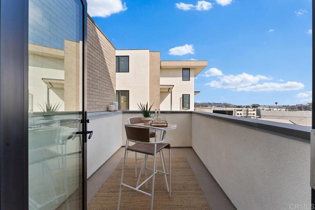 4224 Tonopah Avenue San Diego, CA 92110 - Photo 12 of 38