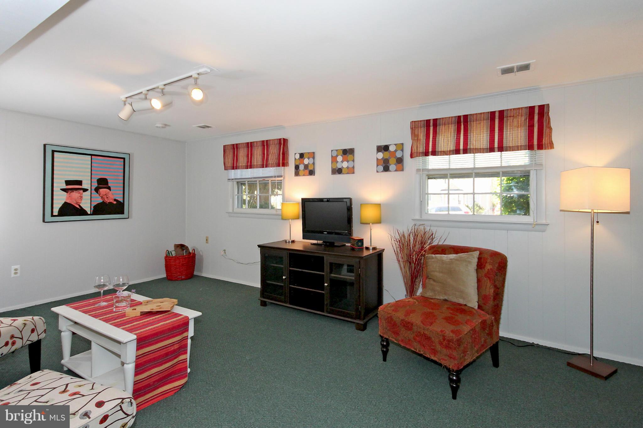 6427 Haystack Road Alexandria, VA 22310 - Photo 14 of 28 Interior (General)