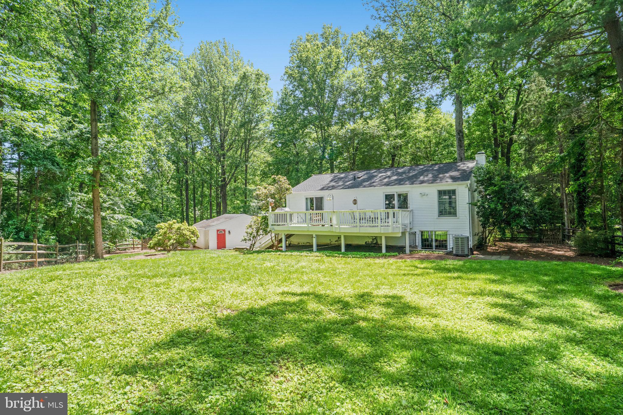 11921 Appling Valley Road Fairfax, VA 22030 - Photo 5 of 30 Beautiful fenced backyard