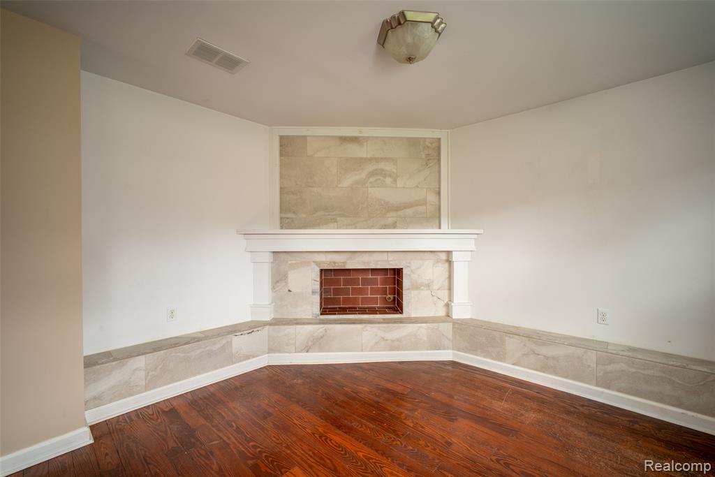 7203 Aspen Road Lexington, MI 48450 - Photo 4 of 27