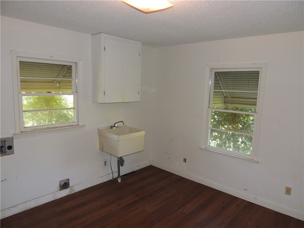 2709 Lebanon Road Pendleton, SC 29670 - Photo 13 of 21 Laundry Room