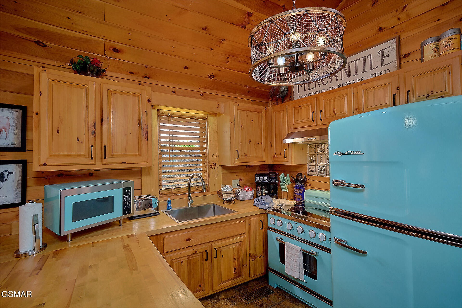 264 Moose Rdg Way Pigeon Forge, TN 37863 - Photo 2 of 17 Gallery Image 2